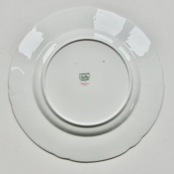 Shelley Bridal Rose Dinner Plate 10 7/8" Oleander Shape China Floral Rose Buds - Picture 6 of 7